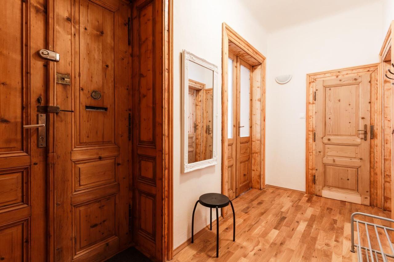 Apartment Days - Stylish New Town Prag